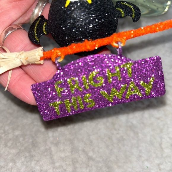 Pier 1 cute bat halloween ornament 4" Fright this way sign glittery - Picture 10 of 10